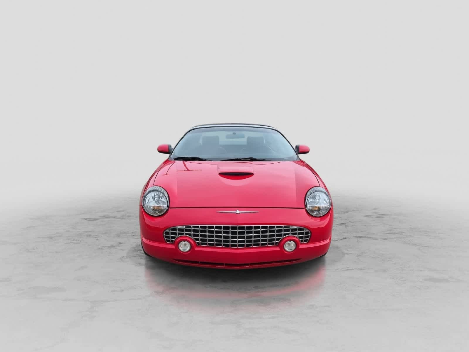 Used 2005 Ford Thunderbird RWD image 3