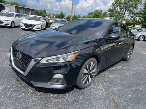 Used 2022 Nissan Altima 2.5 SV FWD image 3