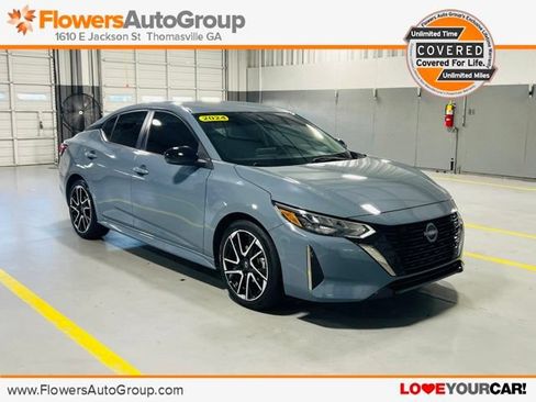 Used 2024 Nissan Sentra SR FWD image 1