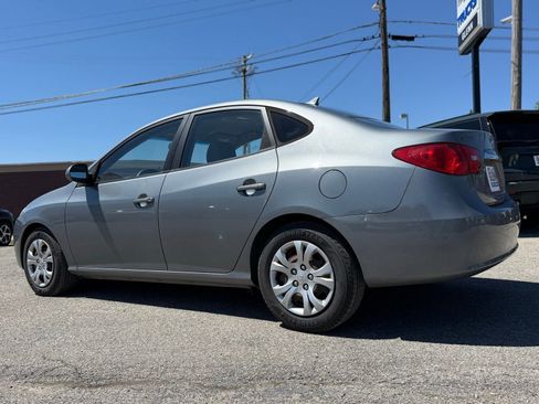 Used 2010 Hyundai Elantra GLS FWD image 5