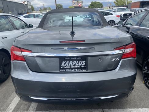 Used 2013 Chrysler 200 Touring w/ Cold Weather Group FWD image 9