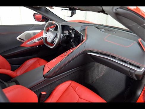 Used 2024 Chevrolet Corvette Stingray Preferred Conv w/ Z51 Performance Package RWD image 22