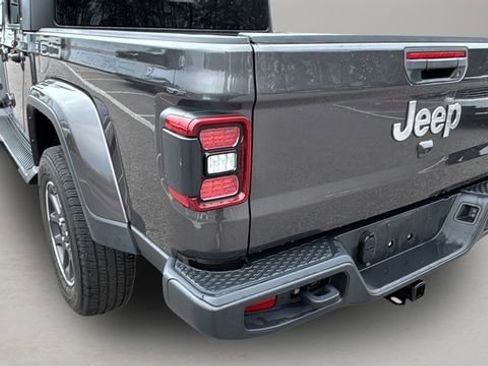 Used 2023 Jeep Gladiator Overland w/ Popular Equipment Package image 29