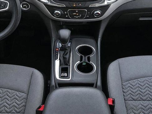 Used 2023 Chevrolet Equinox LS FWD image 18