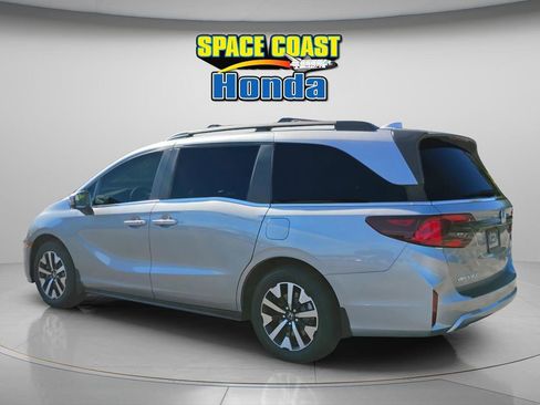 New 2026 Honda Odyssey EX-L image 7