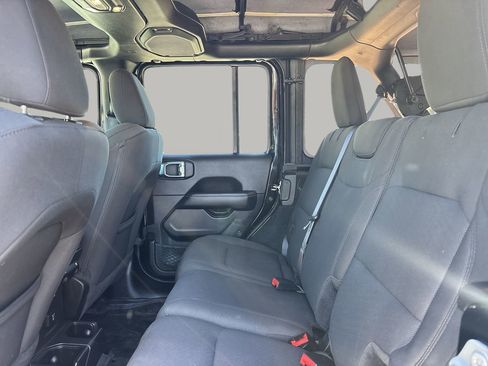 Used 2023 Jeep Wrangler Sahara image 16