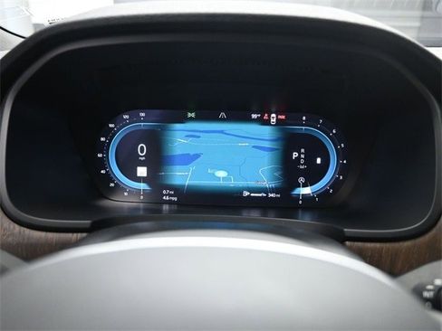 Certified 2025 Volvo V90 B6 Cross Country Plus image 10