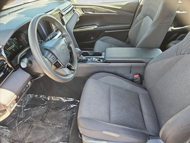 Used 2025 Toyota Camry LE FWD image 21