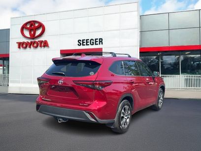 Used 2022 Toyota Highlander XLE