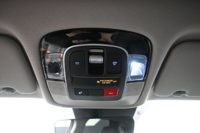 Used 2025 Hyundai Tucson Limited AWD/4WD image 34