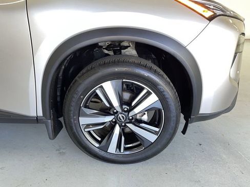 Certified 2024 Nissan Rogue SL w/ SL Premium Package image 14