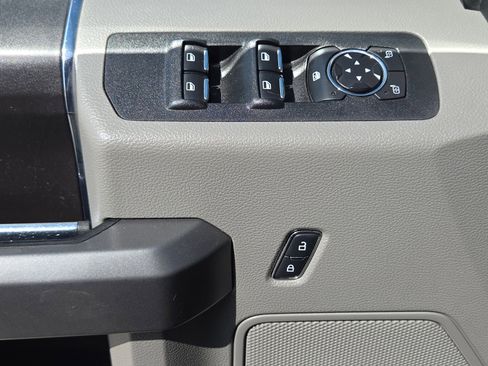 Used 2019 Ford F150 XLT image 21