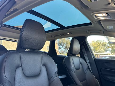 Certified 2023 Volvo XC60 B5 Plus w/ Climate Package FWD image 19