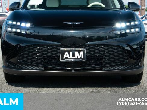 Used 2024 Genesis GV60 RWD image 6