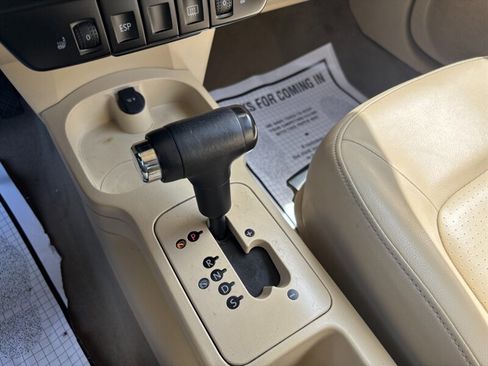 Used 2009 Volkswagen Beetle S image 18