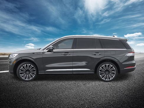 Used 2023 Lincoln Aviator Black Label AWD/4WD image 16
