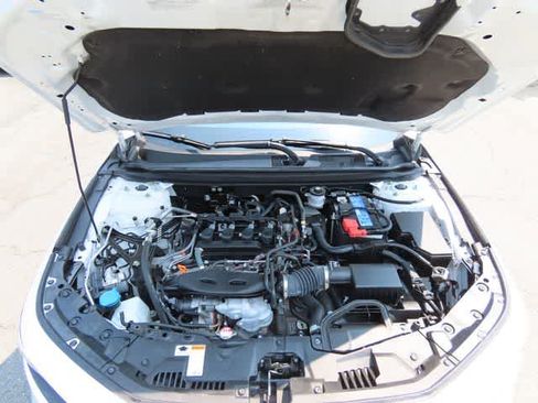 Certified 2023 Honda Accord LX image 9