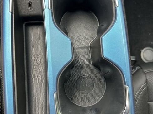 New 2025 Chevrolet Equinox EV LT image 13