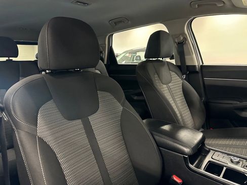 Used 2021 Kia Sorento LX image 31