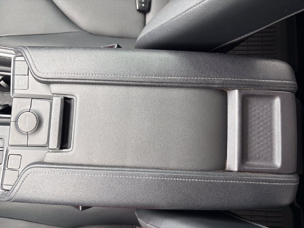Used 2026 Toyota Grand Highlander AWD Hybrid image 29