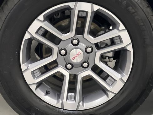 Used 2025 GMC Terrain Elevation image 59