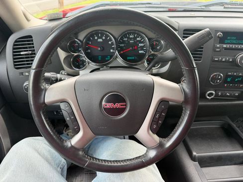 Used 2011 GMC Sierra 3500 SLE w/ SLE Preferred Package AWD/4WD image 22