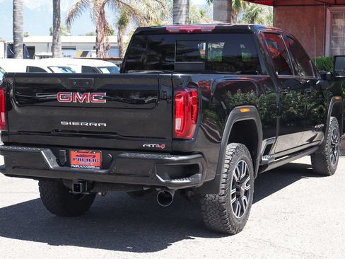 Used 2022 GMC Sierra 2500 AT4 w/ AT4 Premium Plus Package AWD/4WD image 11