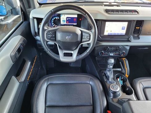 Used 2022 Ford Bronco Badlands image 16