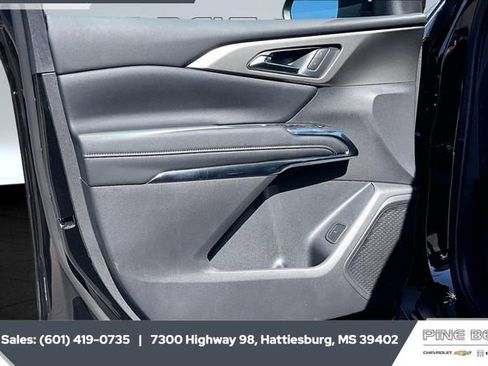 New 2026 Chevrolet Traverse LT w/ Driver Confidence Package image 17