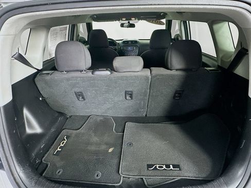 Used 2018 Kia Soul FWD image 29