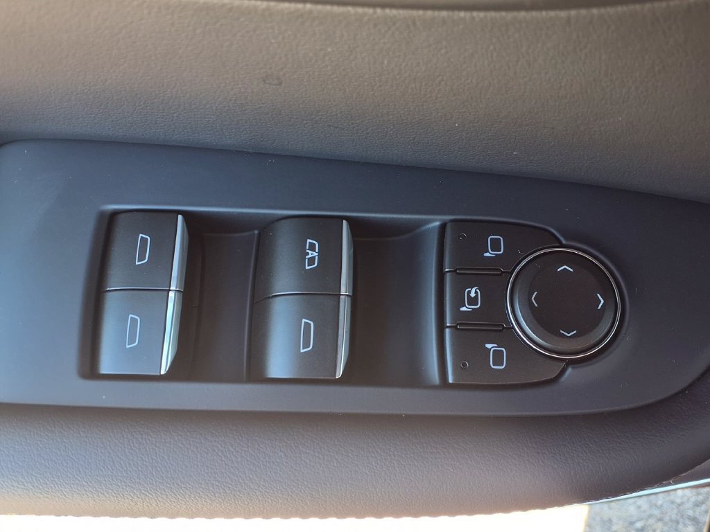 New 2027 Buick Enclave Sport Touring w/ Power Package FWD image 9