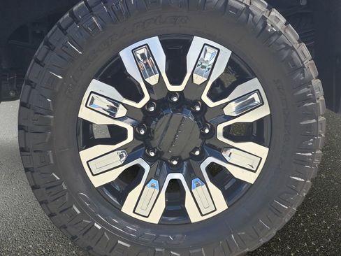 Used 2024 GMC Sierra 2500 Denali w/ Denali Reserve Package image 37