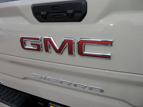 New 2026 GMC Sierra 1500 AT4 w/ AT4 Premium Package image 13