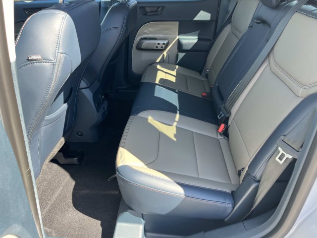 Used 2025 Ford Maverick Lariat w/ 4K Tow Package AWD/4WD image 18