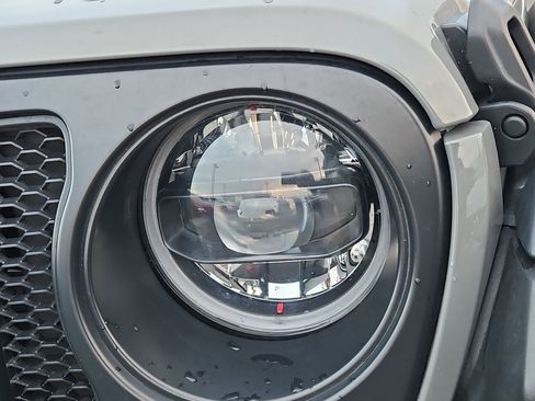 Used 2023 Jeep Wrangler Unlimited Rubicon w/ LED Lighting Group image 13