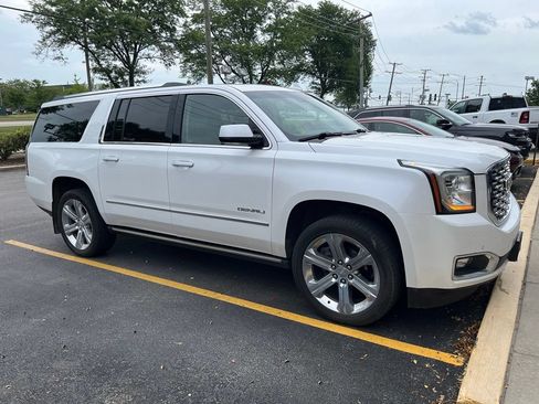 Used 2018 GMC Yukon XL Denali w/ Open Road Package AWD/4WD image 3