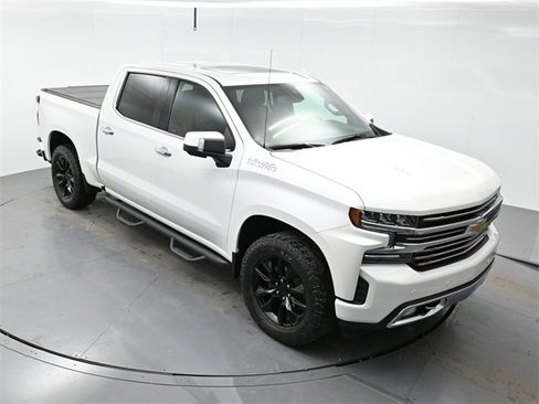 Used 2021 Chevrolet Silverado 1500 High Country w/ Safety Package II image 32