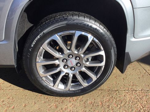 Used 2023 GMC Acadia Denali w/ Denali Ultimate Package image 6