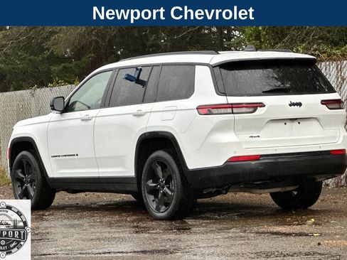 Used 2023 Jeep Grand Cherokee L Laredo image 7