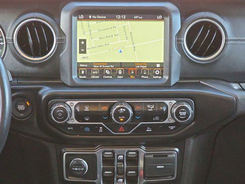 Used 2021 Jeep Wrangler Unlimited Sahara image 20