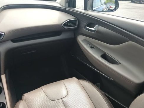 Used 2020 Hyundai Santa Fe Limited AWD/4WD image 16
