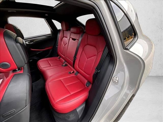Used 2024 Porsche Macan Turbo AWD/4WD image 26