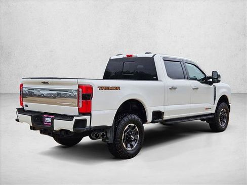Certified 2024 Ford F250 Platinum w/ Tremor Off-Road Package AWD/4WD image 5