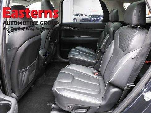 Used 2023 Hyundai Palisade Limited image 23