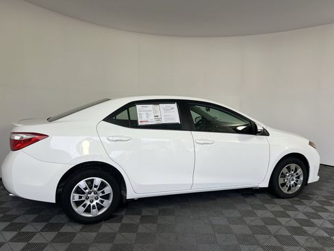 Used 2015 Toyota Corolla S FWD image 2