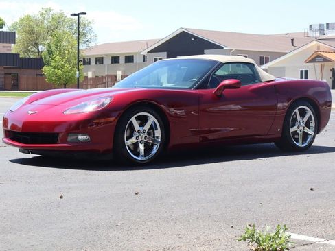 Used 2006 Chevrolet Corvette Convertible w/ Preferred Equipment Group RWD image 11
