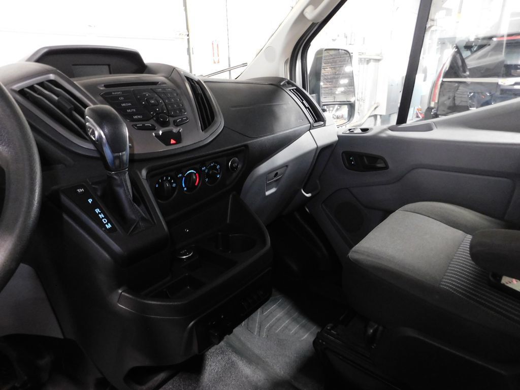 Used 2018 Ford Transit 150 XLT RWD image 68