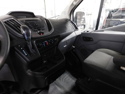 Used 2018 Ford Transit 150 XLT image 68