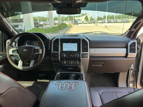 Used 2017 Ford F250 King Ranch w/ FX4 Off-Road Package AWD/4WD image 13