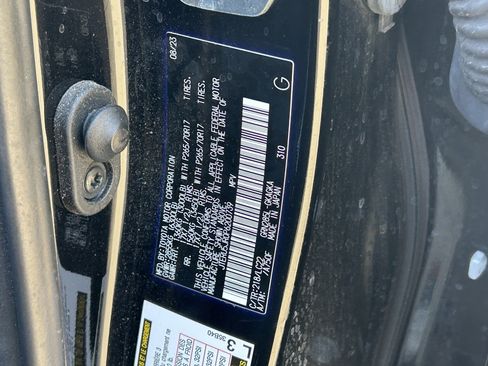 Certified 2023 Toyota 4Runner TRD Off-Road Premium w/ Off Road Premium Plus Package AWD/4WD image 8